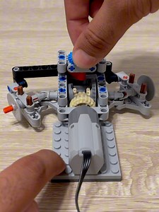 LEGO Technic Ackermann Steering Drive Building Guide & Test #lego #technic #legotechnic #steering #mechanism #mechanical #legotechnictutorial #legofan #legosteering #diy #engineering | Bricks Master Builders