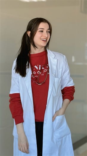 mayssa abdelkefi on Instagram‎: "⁨ Last day as a medical intern 💪🏻✅🩺👩‍⚕️ عام ماهوش كالاعوام لي قبل ، كي نغزر للي تعدا نقول الحمدالله هوكا وفا كل شي و كيما كل خطوة توفا نشاركها معاكم بمشاعر مختلطة ، فرحة و في نفس الوقت خوف ملي جاي ، 2025 عام ياسر مميز بالنسبة ليلي ، خرجت فيه من الكلية و القراية و وليت فيه نخدم و نتحمل المسؤولية ، شخصية جديدة بنيتها باش نجمت نقاوم كل الصعوبات لي واجهتني ، و نقدم شكر كبير لكل عبد خدمت معاه و عاوني ، لكل عبد أظافلي و علمني ، و مع بداية عام جديد نبدا خطوة جديدة ا