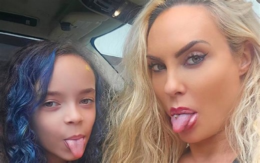 COCO AUSTIN ON BREASTFEEDING CHANEL UNTIL 6: “IT WAS A BONDING EXPERIENCE'