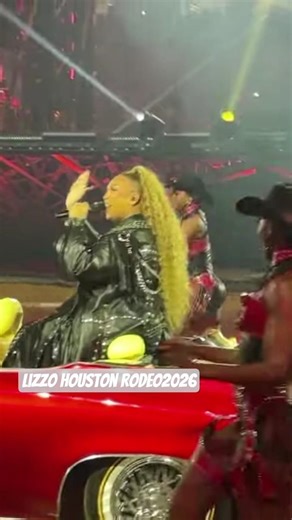 LIZZO HOUSTON RODEO‼️#lizzo #rodeo #houston