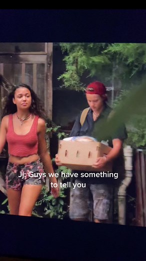 #pov. You an Jj kissed yesterday before the beach and you had something going on between you two. Then he and Kie felt in love #jj #kiara #obx #fyp #dating #jealousy