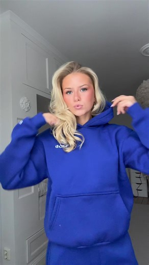 Hanna Gummesson (@gummisgummi)s videor med C'est La Vie (Lip Filler) - Z1NO