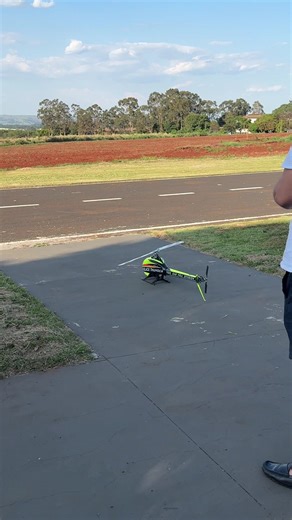 Heli e um vôo 3d: Piloto Gustavo #aeromodelo #aeromodelos #aeromodelismo #rcaircraft