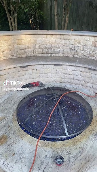 Young Miami (@young.miami6)’s videos with won't stop - Gunna