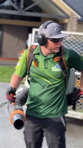 Premium homes deserve premium care. Big job wrapped up, everything cleaned to perfection. No shortcuts taken at Lawn Rite. #stihl #stihlnz #lawnritenz #lawncare | Lawn Rite Simon Beet