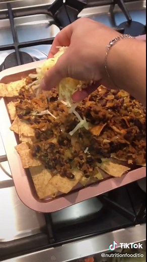 Delicious Healthy Vegetarian Black Bean Nachos Recipe