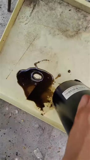 En este reel muestro cómo retiro un compresor dañado y explico por qué dejó de funcionar. 👉 Diagnóstico real, sin vueltas ni chamuyo. Antes de gastar plata, primero se revisa y se confirma la falla. 📲 Consultas por WhatsApp ❄️ Servicio técnico en Córdoba Capital #AireAcondicionado #Compresor #ServicioTecnico #ClimaHogarCuesta #TrabajoReal | Clima Hogar Cuesta