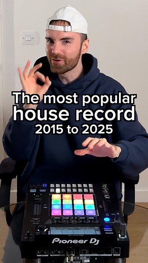 Do you remember these? I started this series of ‘the most popular house record’ with the late 80s and early 90s, we’ve gone through the 2000s and now it’s time to finish it off and take it all the way up to this year Come on a journey through house music with me at my show in London on November 29th, head to itischriswatson.com/london to get your ticket 🇬🇧 Send this to a house music lover 🤝 #housemusic #nostalgia #chriswatson | Chris Watson