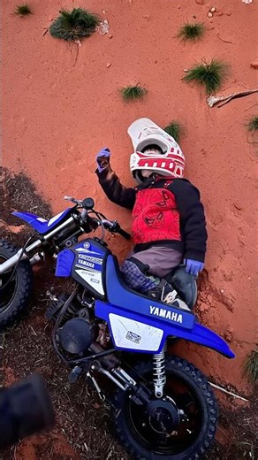 Dirt bikes riding Yamaha pw50. #subscribe #dirtbike #subscribemychannel #yamaha #fun