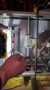 Furnace maintenance part 3 *Not a how to video! Follow along in one example of many. In this video: Examine with a mirror : Spuds/orifice with mirror Intermediate pilot ignition with mirror Examine the burner face with a mirror Examine with indeoscope: Inside burners Inside the heat exchanger The tube vacuumed ports Inside the inducer draft motor Inside the flue pipe Examine the vacuums tubeing Pre burn to burn out any of the chemicals from cleaning Next is part 4 the final run and test out. Lov