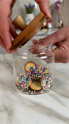 Easy sprinkle mini cookies for Christmas 🎄🍪 #minicookies #christmastreats #diybakes | Beamish DIY