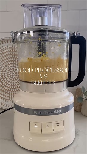 KitchenAid Australia & NZ | Food processor vs. blender: What’s the difference? It all comes down to how you use them! 😉 The food processor uses discs and blades to... | Instagram