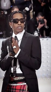 PRETTY FLACKO 💫🤩🤩🤩 #asaprocky #asaprockyvideo #asaprockyfashion #metgala #asaprockyoutfits #awge #asapmob #asaprockybraids #asaprockyhair #asaprockystyle #asaprockyrihanna | Fenty Queen