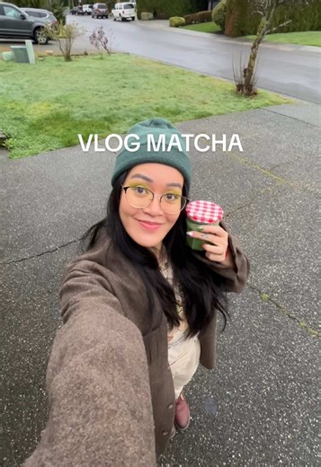 Chatting it up about why I’m dressed up like frog 🐸 while I whisk matcha. “We must stop drinking matcha!” cried toad, as he drank another one. #matcha #matchatok #matchagram #matchaholic #booktok