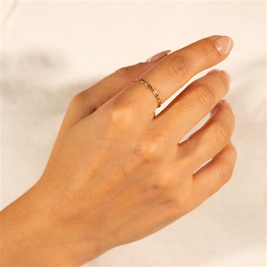 14K Solid Gold Chain Link Ring, Minimalist Gold Link Band, Dainty Stacking Ring, Modern Everyday Gold Jewelry - Etsy