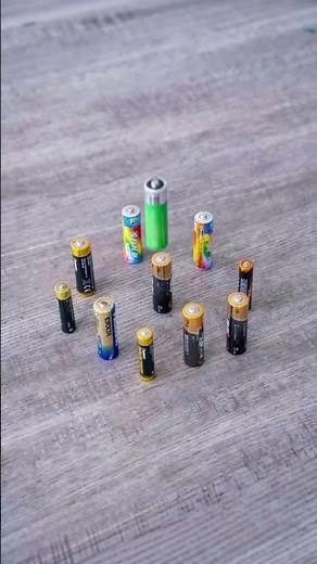 Lithium batteries VS Dry cell batteries.#lithiumbattery #usbbatteries battery#batterytechnology