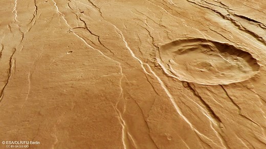 New Picture of Mars from ESA Reveals 'Claw Marks' on Red Planet's Surface