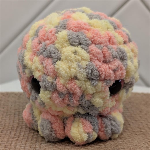 Octo Buddy - Handmade Crochet Amigurumi Plushie / Stuffy - Etsy