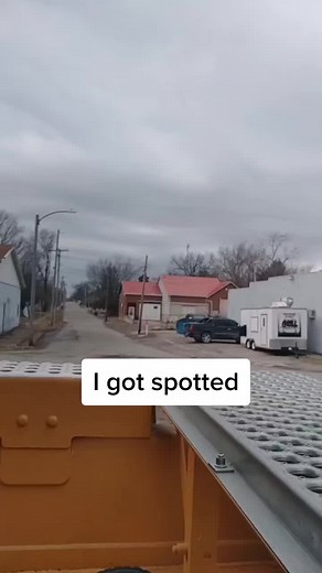 Exploring the Thrills of Train Hopping: A Documentary Adventure