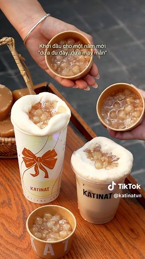 Katies đã thưởng thức Trân Châu Dừa Thốt Nốt KATINAT mới ra mắt chưaaaa, cho KATINAT xin 500 cảm nhận nha! 💛 #KATINAT #fyp #Katies #tranchauduathotnot #thotnotangiang