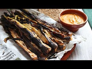 Baked calçots with calçot sauce