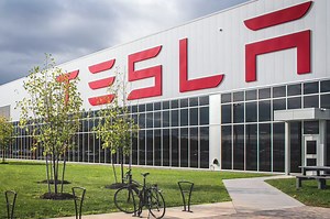 Tesla est en passe de révolutionner (encore) la fabrication des voitures