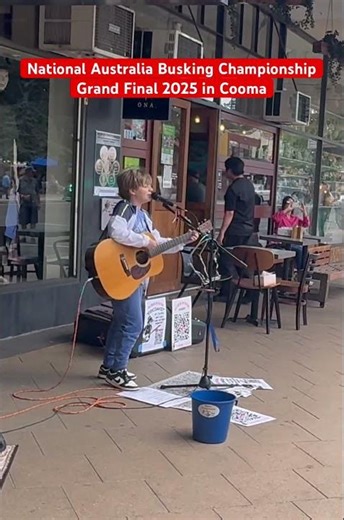 Oasis cover: Wonderwall by Ericdakid (age 10) at Australian Busking Championship Cooma Grand Final