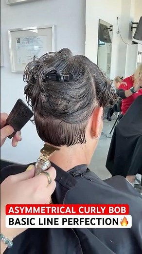 ASYMMETRICAL CURLY BOB: Complete Tutorial Linked Below! 🔥🔥🔥🤩