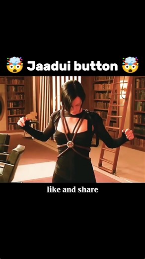 Jaadui button🤯🤯 #movieexplainedinhindi #movieclips