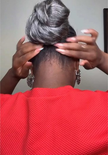 Stylish Gray Ponytail Extension Tutorial