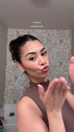 Easy 3-Minute Slick Back Bun Hairstyle Tutorial
