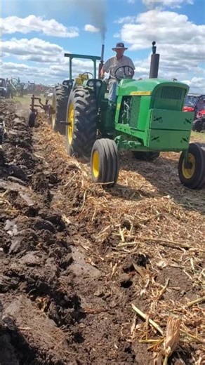 John Deere 4020 and 4020 Tandem Plowing at the Half Century of Progress Show '25 #farmer #farmlife