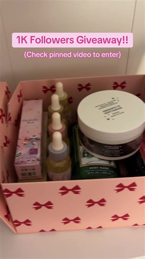 Make sure to enter!! 💕 • Winner will be announced January 7th (you can enter up until the announcement video) • You will get a dm from THIS ACCOUNT!! • U.S. only!! (Excludes Hawai’i and territories) Goodluck🎀 #giveaway #perfume #fragrance #fyp #viral