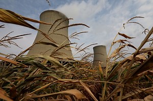 Gov. J.B. Pritzker signs measure lifting Illinois’ moratorium on new nuclear power plants