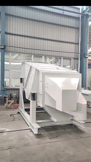 Linear Mining Vibrating Sieve Screening Separator Silica Sand Sieving Machine with Vibrating Motor