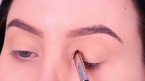 Soft Cool Toned Glam Eye Makeup Tutorial