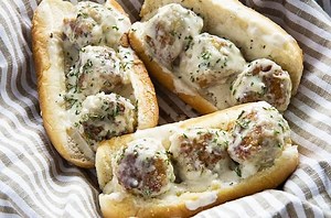 Chicken Alfredo Meatball Subs - The Salty Marshmallow