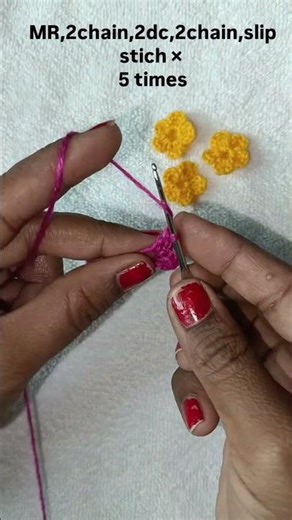 very easy crochet mini flower tutorial