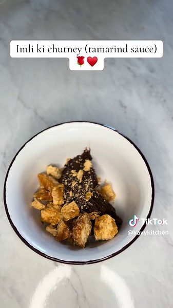 Tamarind Chutney Recipe for Samosas and Pakoras
