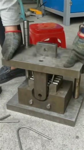 bending of an iron rod using a special tool in the factory #tools