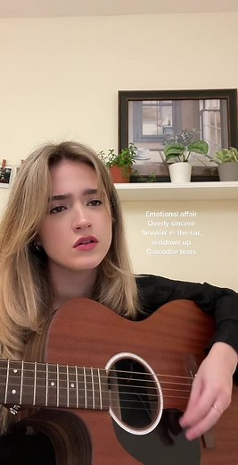 Understanding The Savior Complex: Exploring Phoebe Bridgers' Meaning