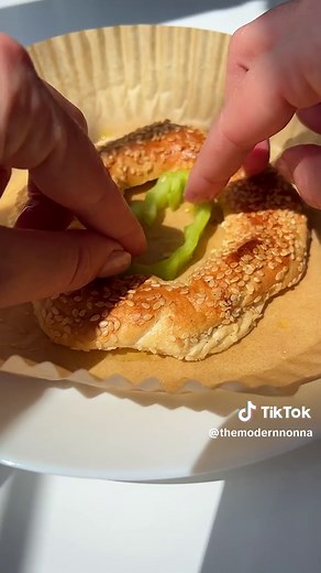 Delicious 4 Ingredient Breakfast Bagels Recipe