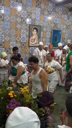 Ile Asè Ògún Mejèéje Olodo Iré on Instagram: "Eu sou abençoado por Sàngó. Sou forte, capaz e sigo aprendendo todos os dias. Tenho valor, tenho fé e tenho propósito. Caminho com confiança, faço o meu melhor e não desisto do que carrego no coração. Sou filho do Rei e sigo me tornando tudo aquilo que Ele sonhou pra mim. Toda Quarta-feira é dia de saudar o Rei da Nação Nagô!!! Babalorixá Kleyton do Ògún Mejèéje #ancestralidadenagô #àsemejèéje #nagodepernambuco #xango #candomblé"