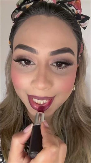 Bold red lips by using ‪@maccosmetics‬ #makeup #viral #boldtalk #foryou #forypupage #makeuptutorial