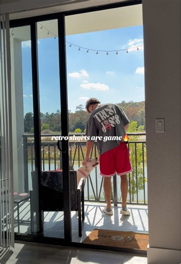 feel like i can drop 40 in these #mensfashion #streetwear #shorts #retro