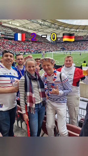 15 reactions |  France 2 - 0 Allemagne  dans le kop français...
