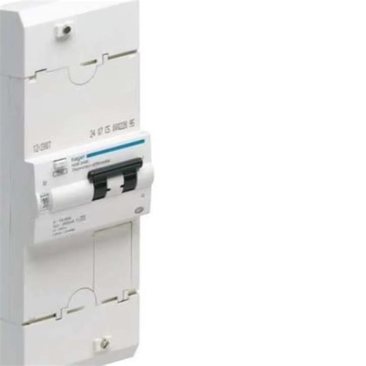 PARTIE 7: Disjoncteur abonné : le protecteur de ta maison #Disjoncteur #Electricite #SecuriteElectrique #InstallationElectrique #GenieElectrique disjoncteur abonne, disjoncteur principal maison, protection electrique, coupure courant maison, surcharge electrique, court circuit maison, tableau electrique, securite installation electrique, fonctionnement disjoncteur, genie electrique.