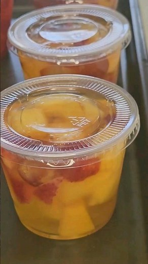 How to make jello fruit cups: a fun and easy recipe. #shorts