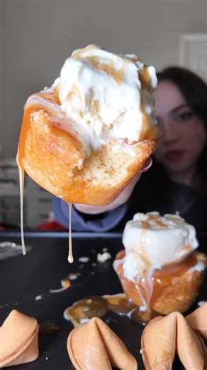 P.F. Chang’s new holiday menu items 🥢 I love seasonal items so these were so yummy to try☺️ what’s your favorite item?? #pfchangspartner @P.F. Chang's #noodles #fblifestyle #pfchangs #mukbang #fyp | Hallieis Eating