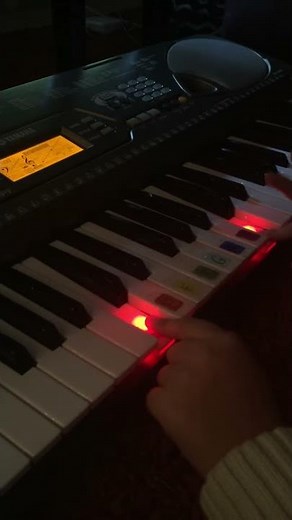 Alvin And The Chipmunks Original Theme Song (Piano Version)